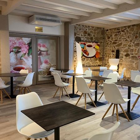 The Originals City, Hotel Le Boeuf Rouge, Сен-Жуниен Екстериор снимка